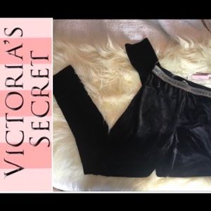 Victoria’s Secret velvet leggings 🌴🌺🌷✨🌟
